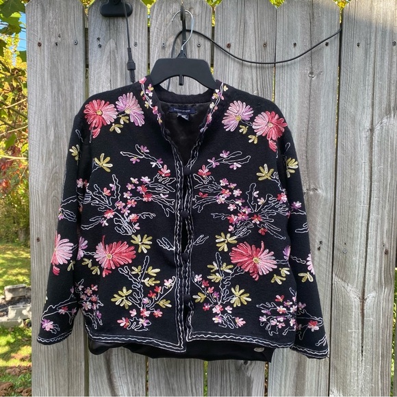 Boston Proper Acrylic Wool Blend Black Jacket with Colorful Floral Embroidery M - Picture 2 of 8